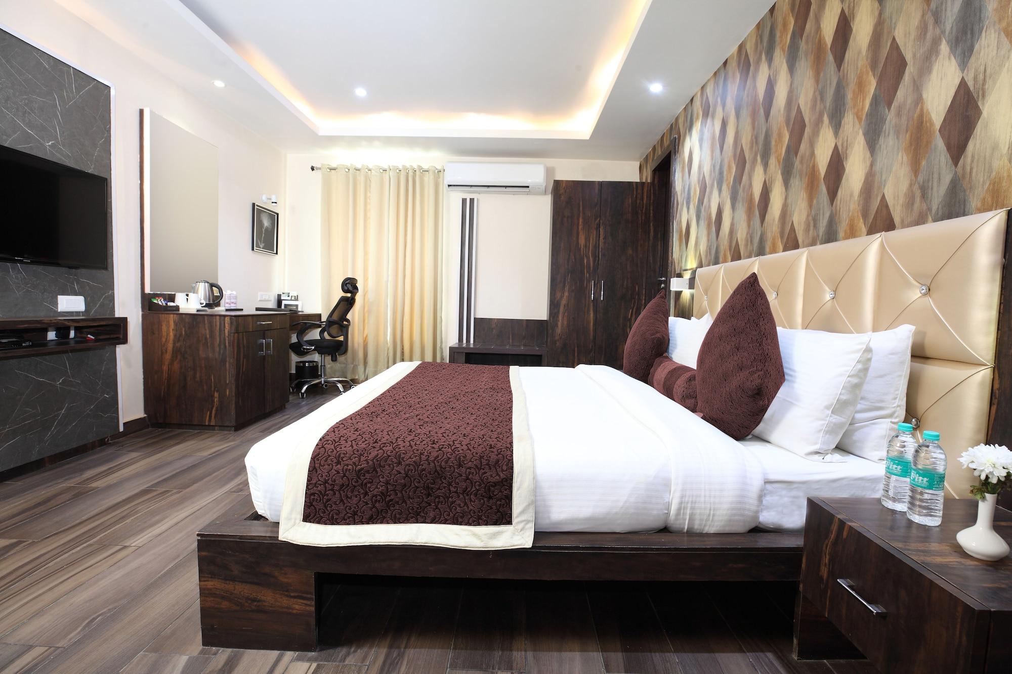 Pinnacle By Click Hotels, Lucknow Luaran gambar