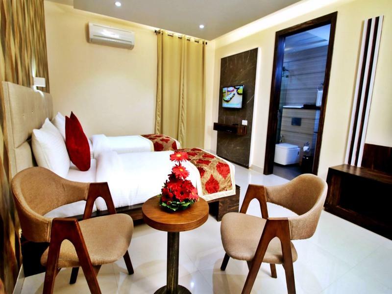 Pinnacle By Click Hotels, Lucknow Luaran gambar