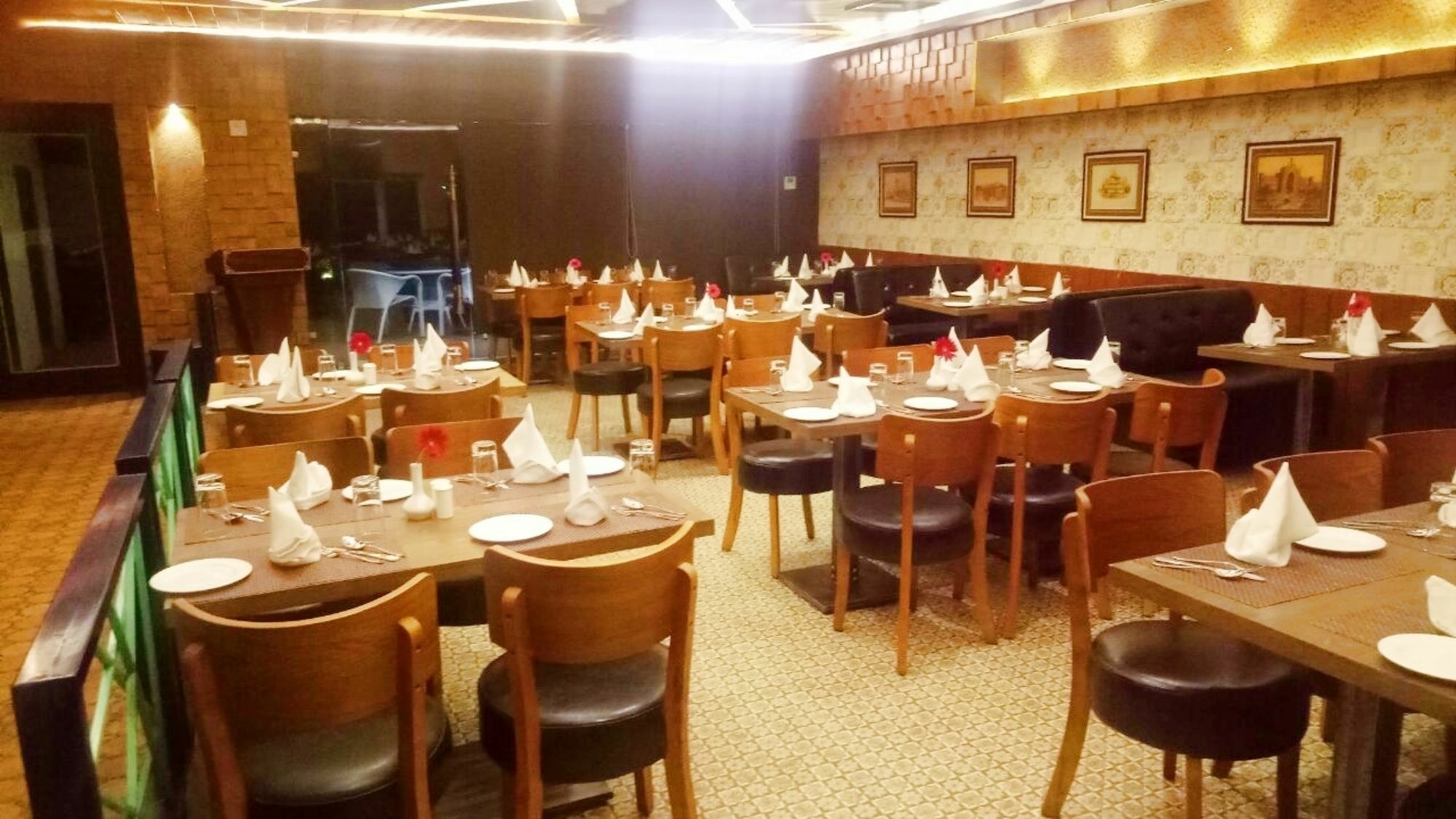 Pinnacle By Click Hotels, Lucknow Luaran gambar