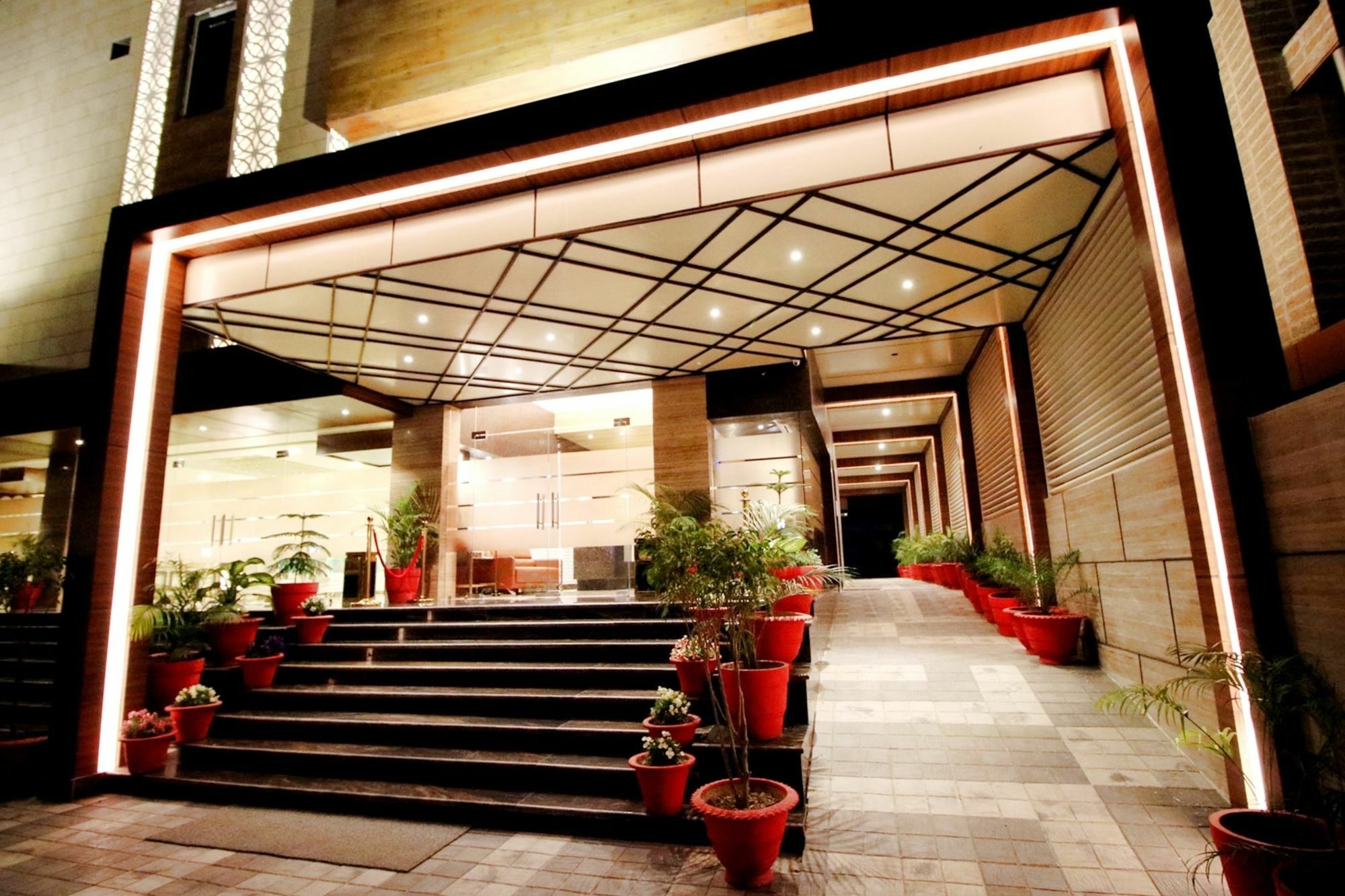 Pinnacle By Click Hotels, Lucknow Luaran gambar